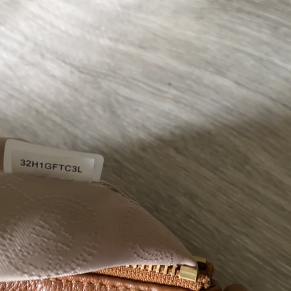 Crossbody bag MK - Picture 3 of 9